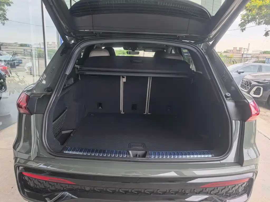 Audi Q5L — миниатюра 7