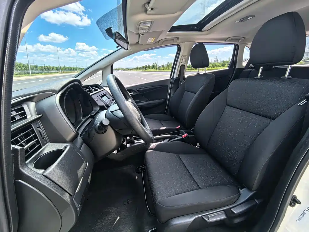 Honda Fit — миниатюра 11