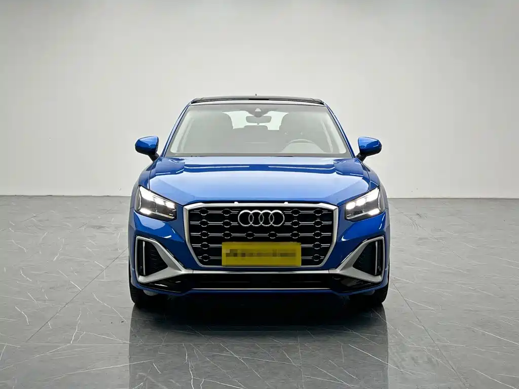 Audi Q2L — миниатюра 2