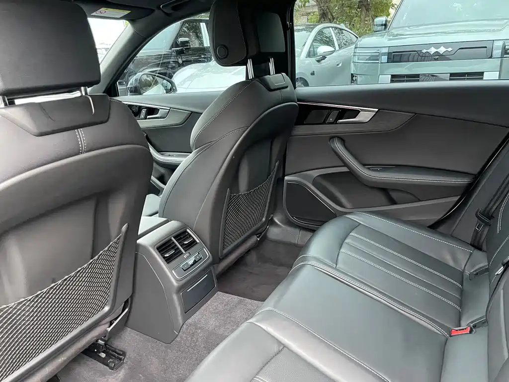 Audi A4L — миниатюра 8