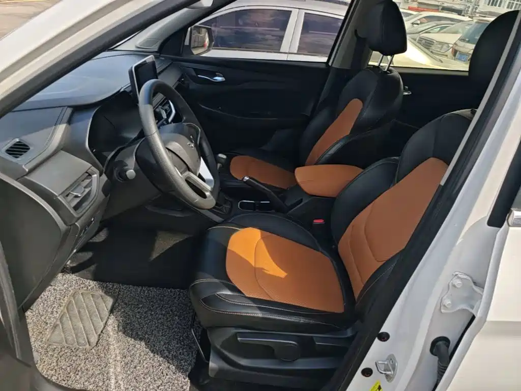 Wuling Hongguang S3 — миниатюра 15