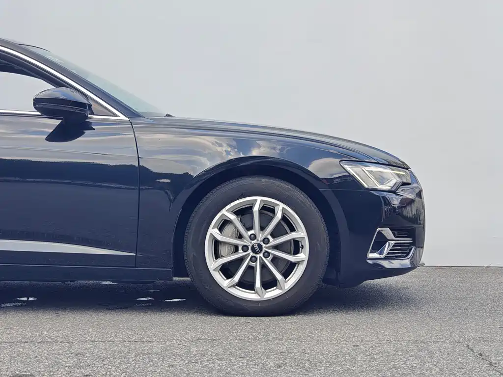 Audi A6L — миниатюра 6