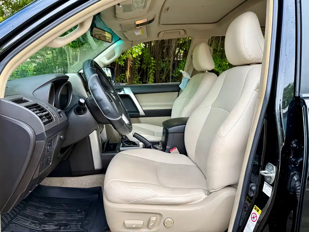 Toyota Land Cruiser Prado 2010 4.0L AT TX-L
