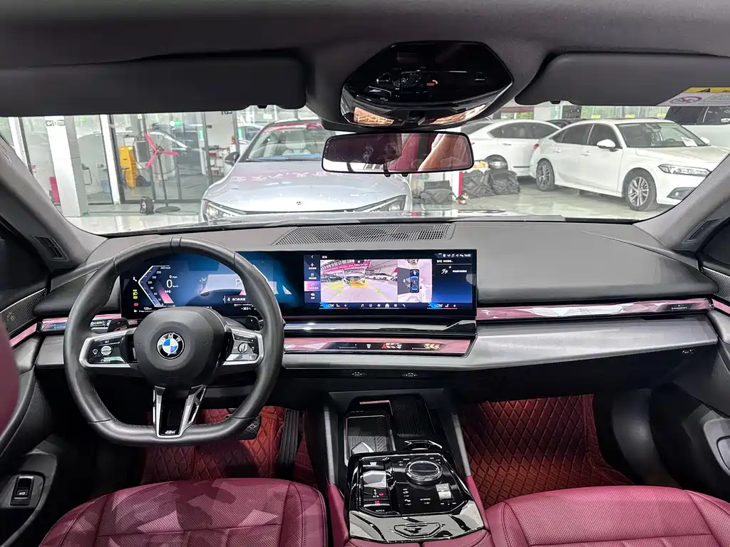 BMW 5 Series — миниатюра 5