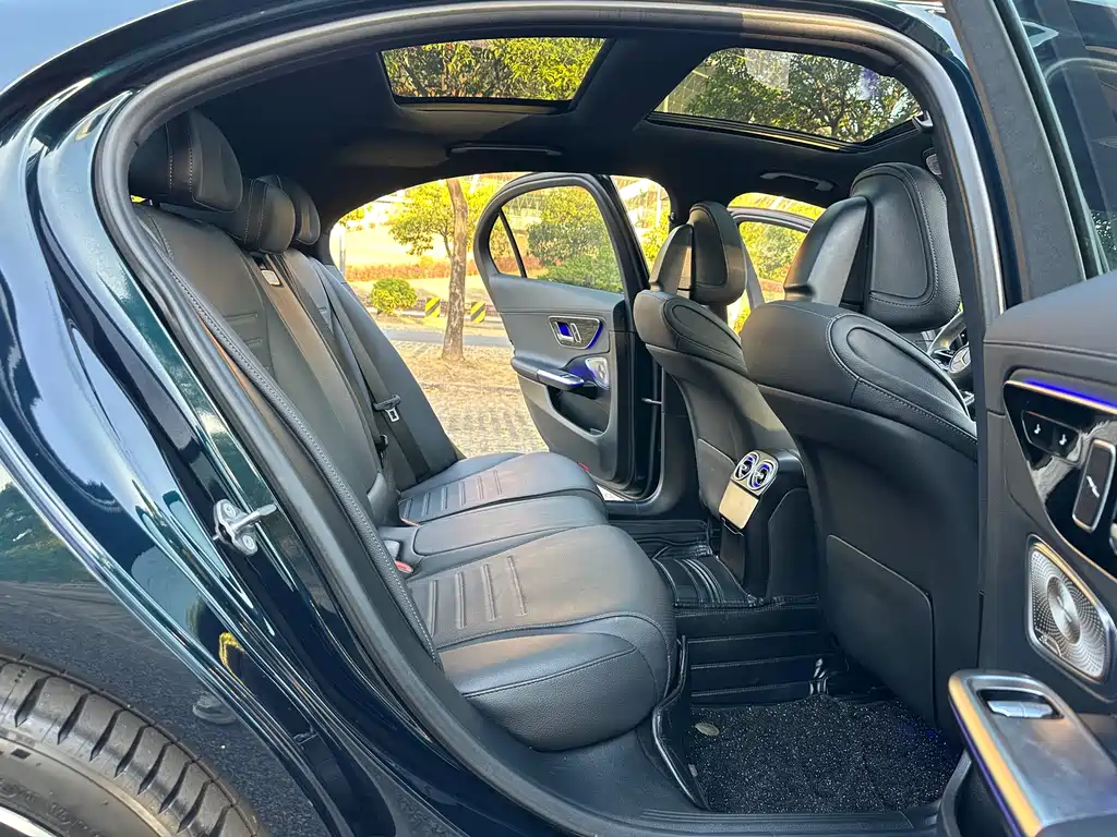 MERCEDES-BENZ C CLASS