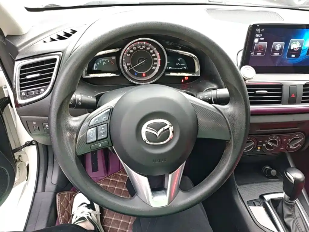 Mazda 3 Axela — миниатюра 11