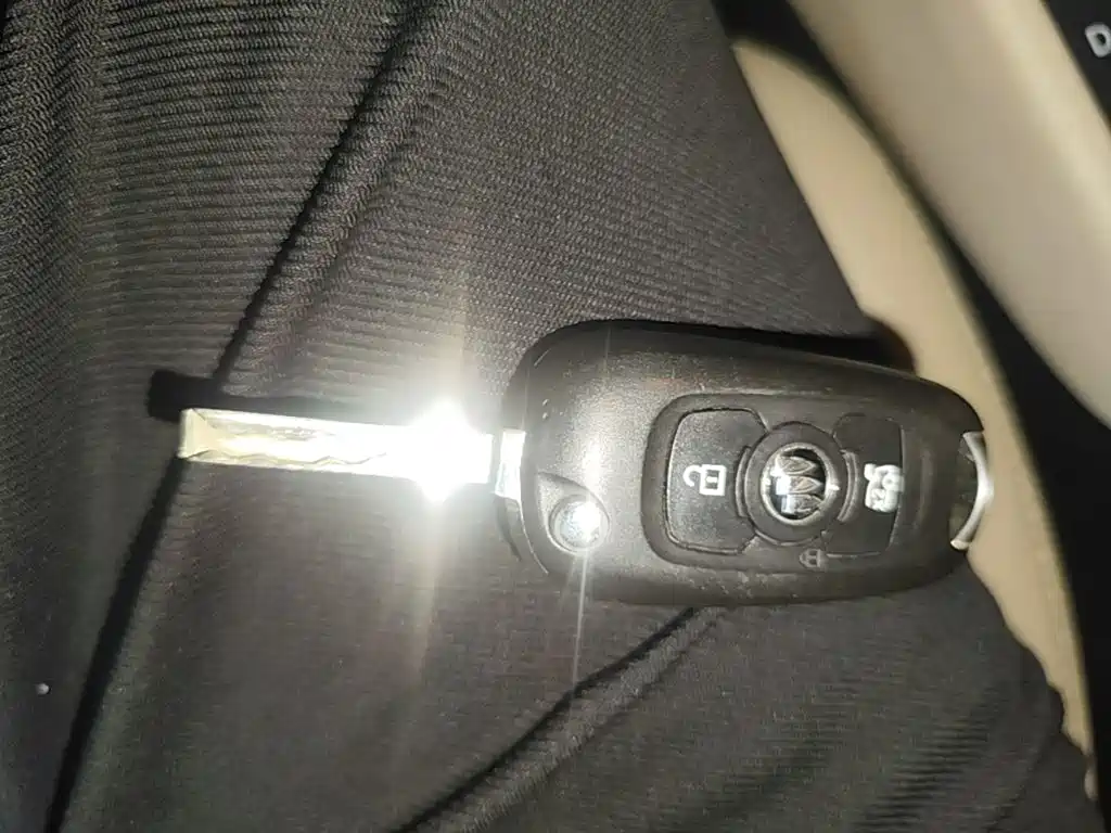 Buick Verano — миниатюра 9
