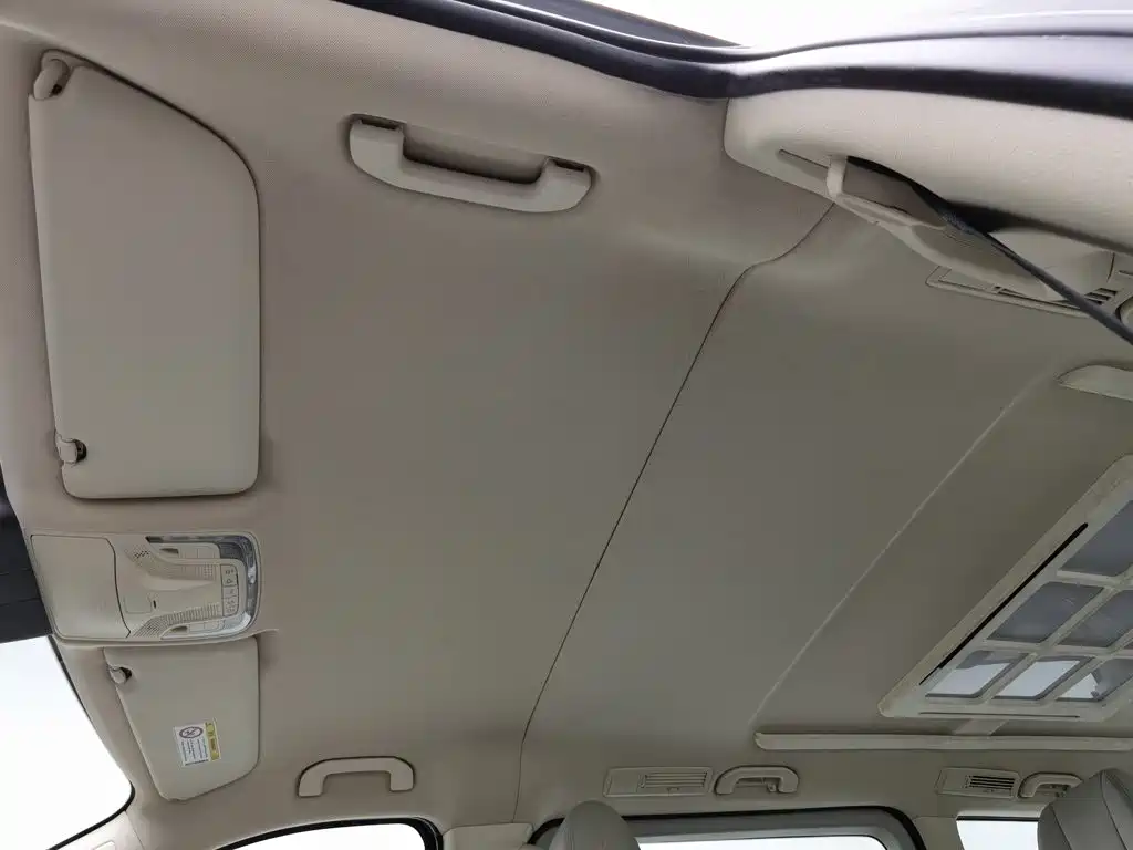 Mercedes-Benz Vito — миниатюра 14