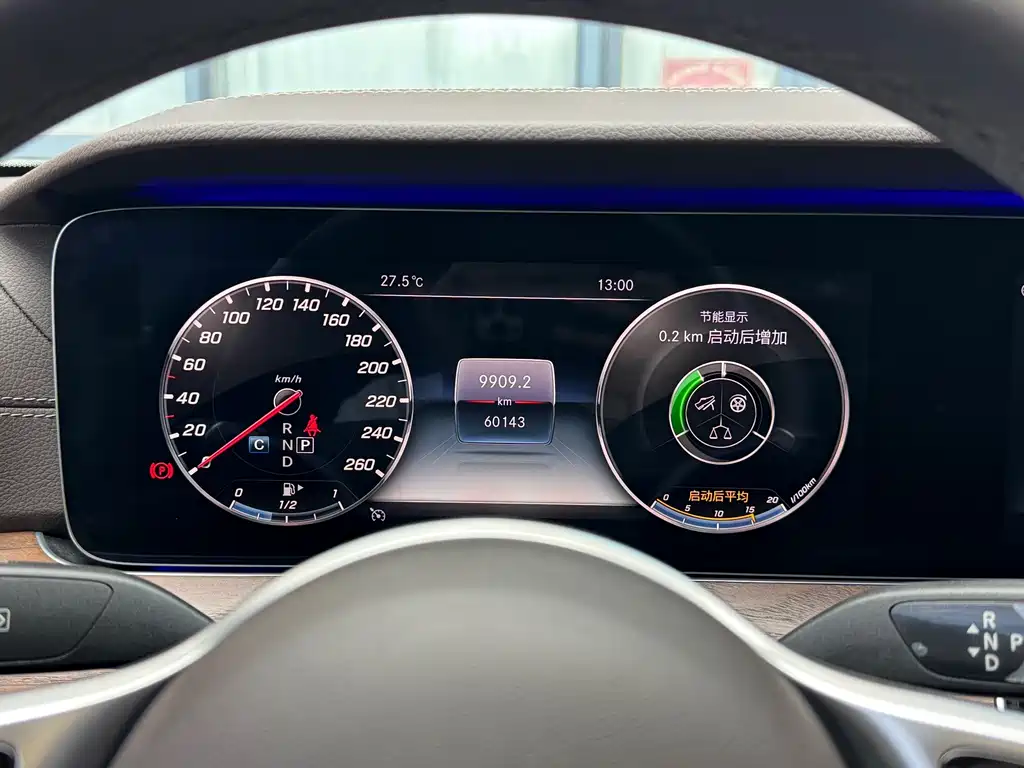 Mercedes-Benz E-Class — миниатюра 18