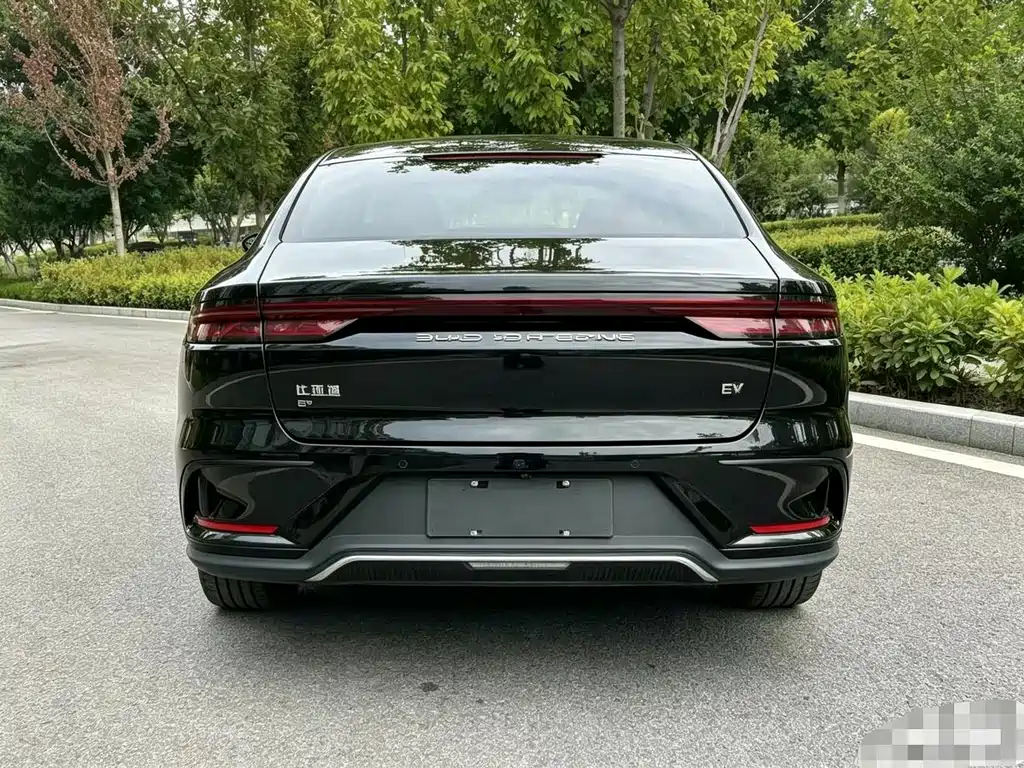 BYD Han — миниатюра 8