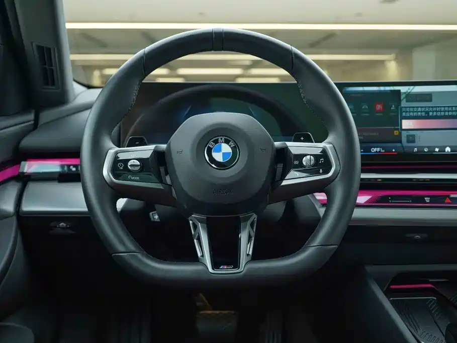 BMW 5 Series — миниатюра 17