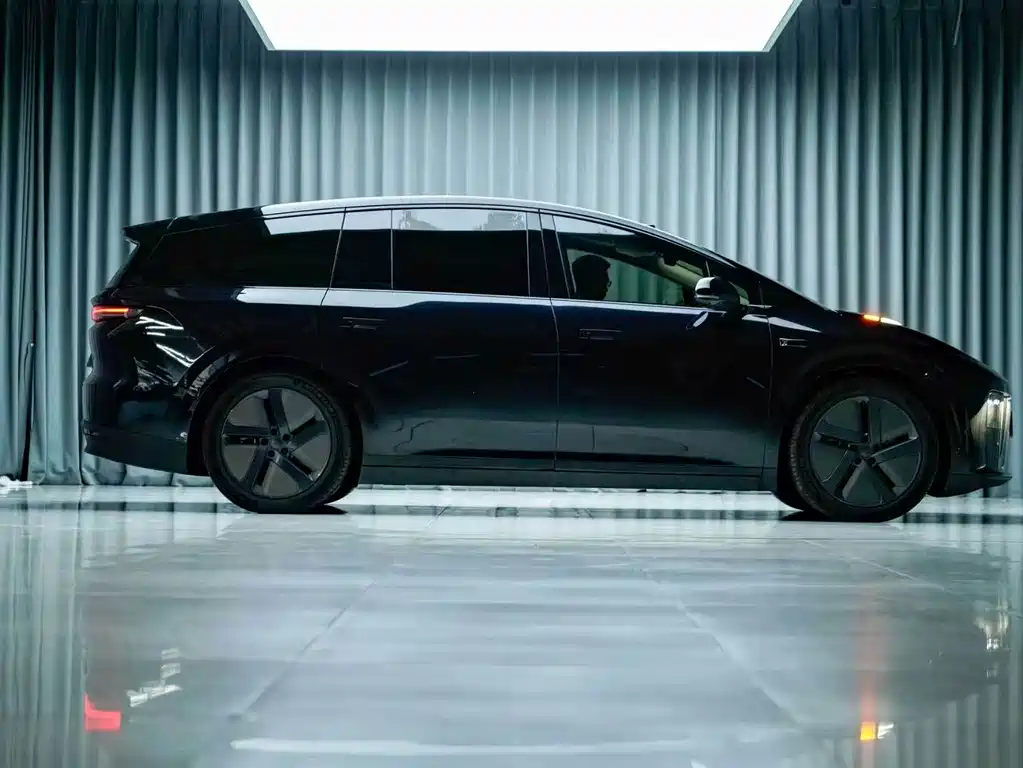 Li Auto Идеальный I8 — миниатюра 4