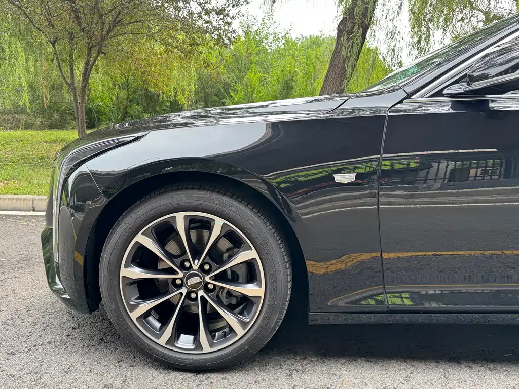 Cadillac CT5 — миниатюра 5