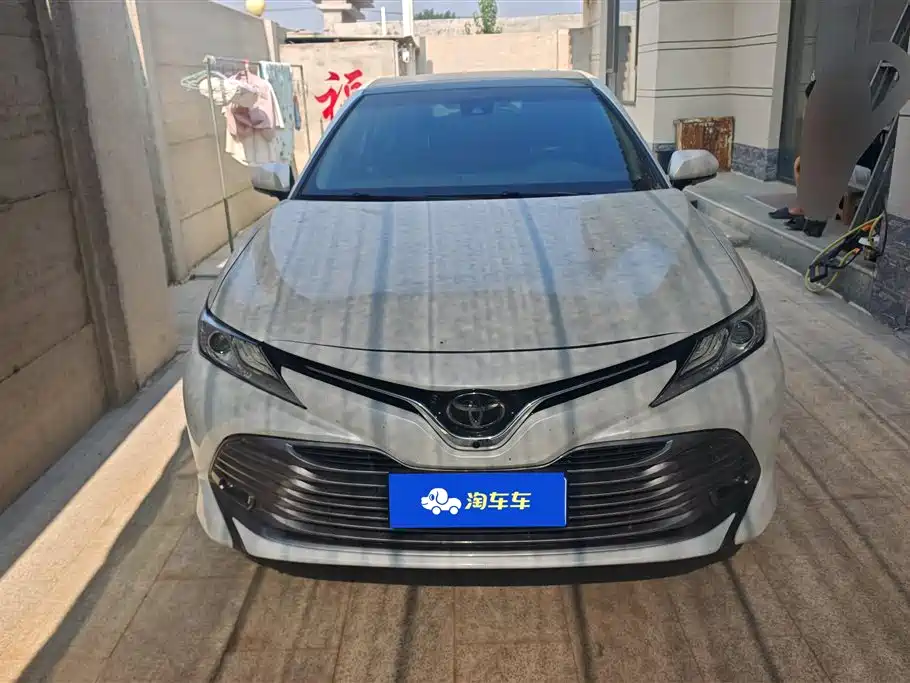 Toyota Camry 2018 2.5G Luxury