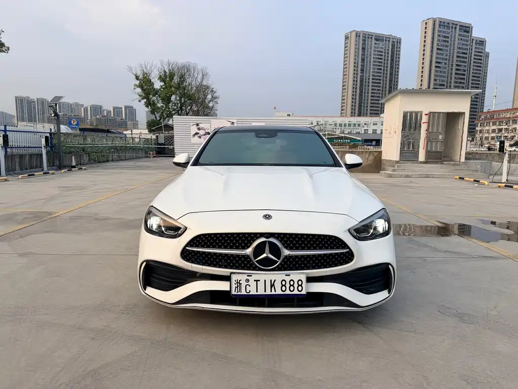 Mercedes-Benz C-Class — миниатюра 2