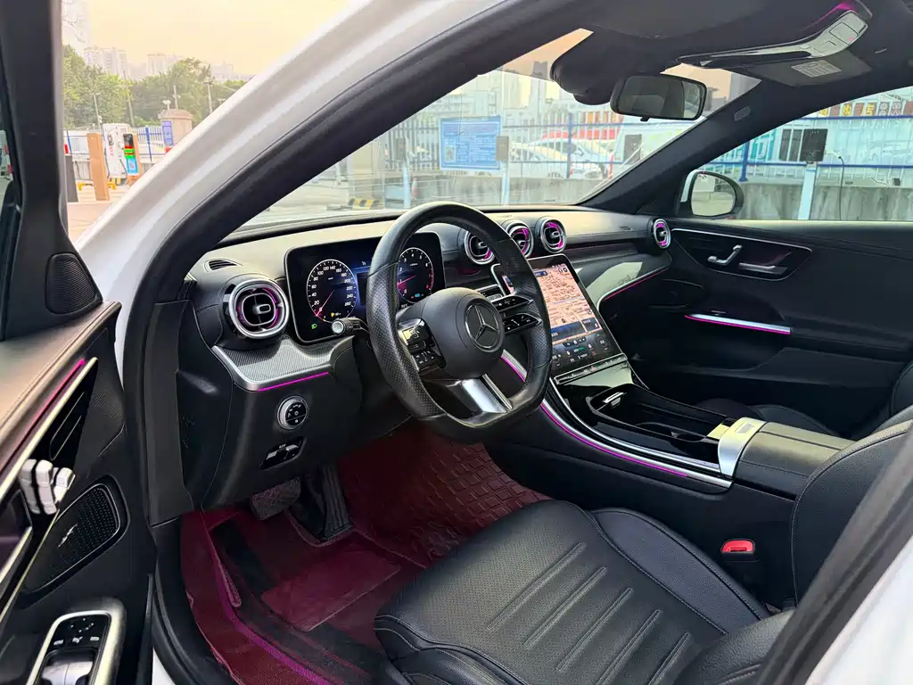 Mercedes-Benz C-Class — миниатюра 4