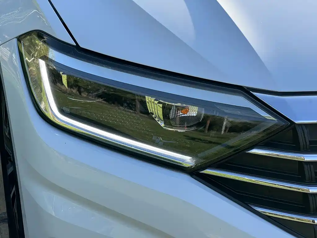Volkswagen Sagitar — миниатюра 10