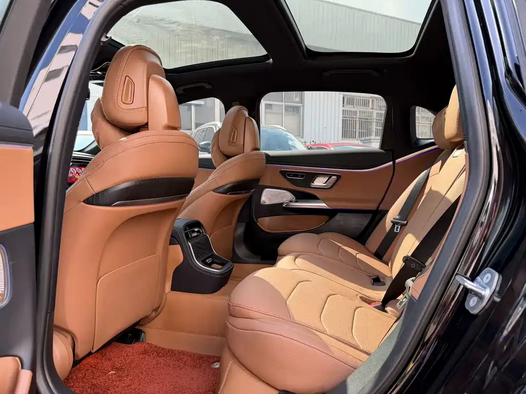 Mercedes-Benz E-Class New Energy — миниатюра 15