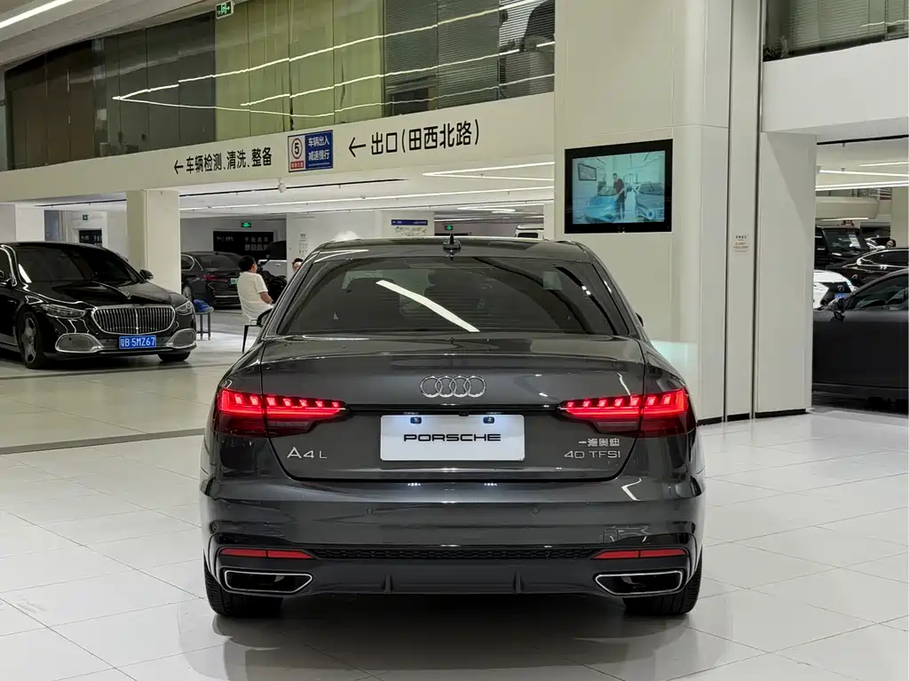 Audi A4L 2022 40 TFSI Fashion