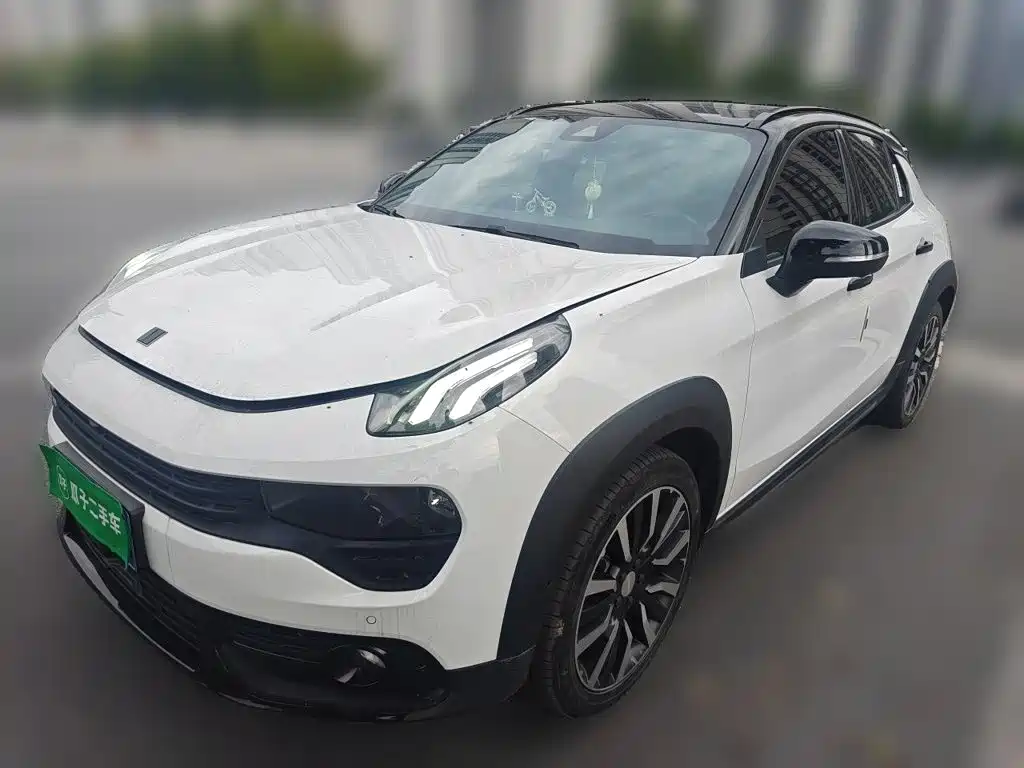 Lynk & Co 02