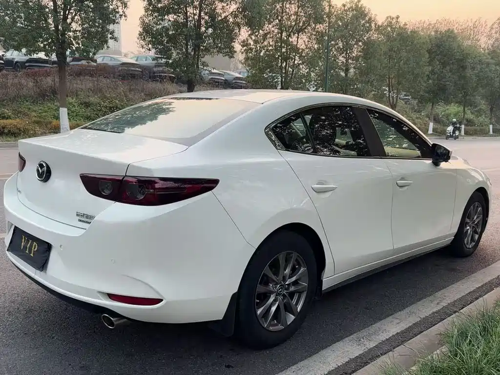 MAZDA 3 ANGKESAILA