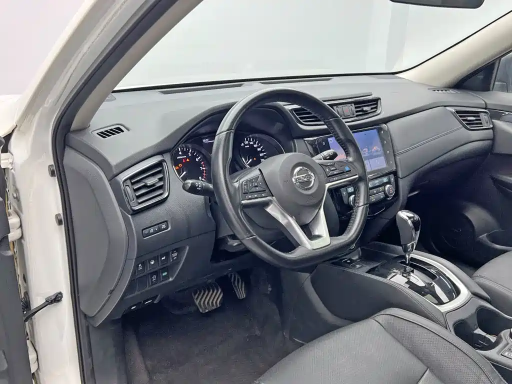 Nissan X-Trail — миниатюра 13