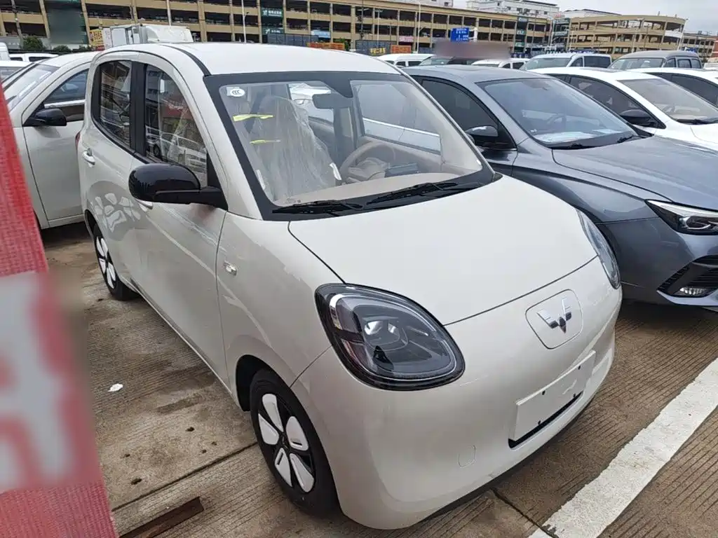 Wuling MINIEV — миниатюра 4