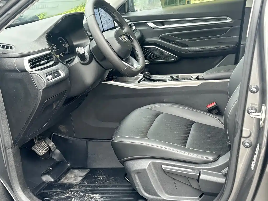 Geely Emgrand 2023 4 Champion 1.5L CVT Luxury