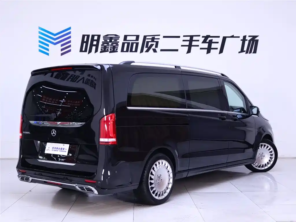 MERCEDES-BENZ V CLASS