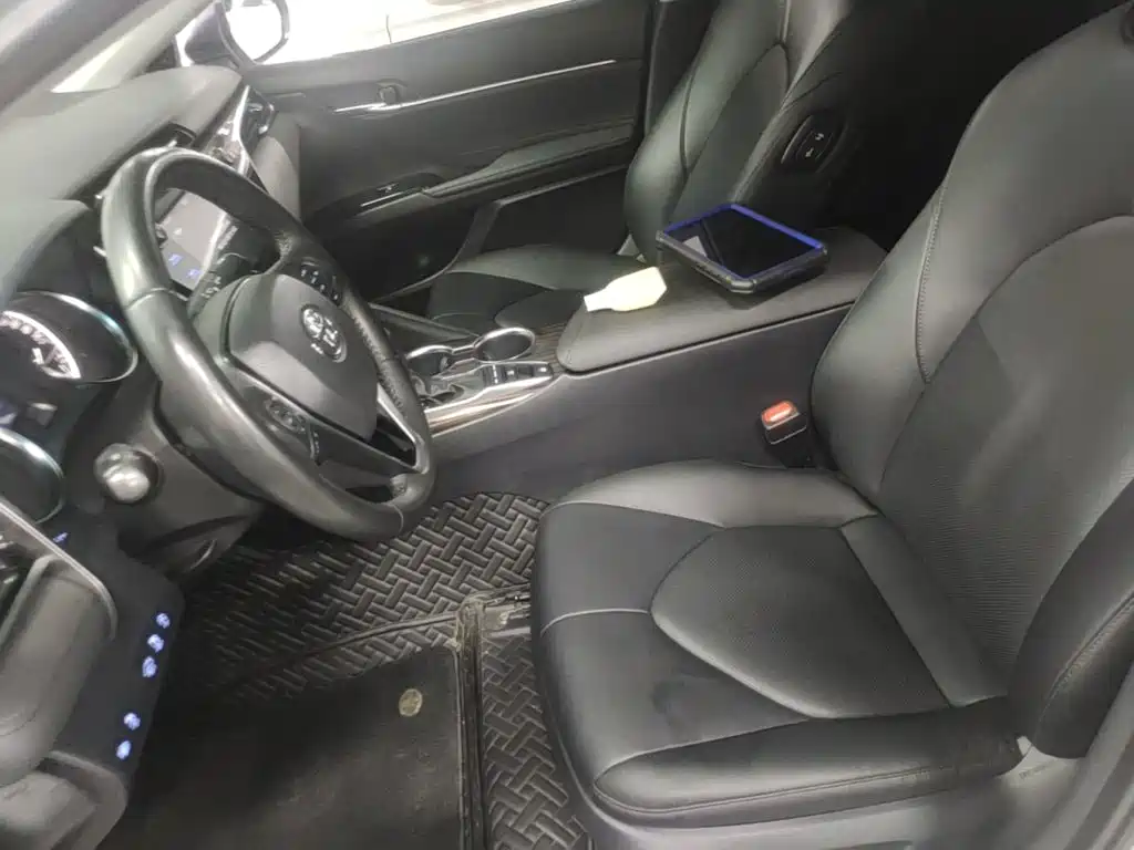 Toyota Camry — миниатюра 15