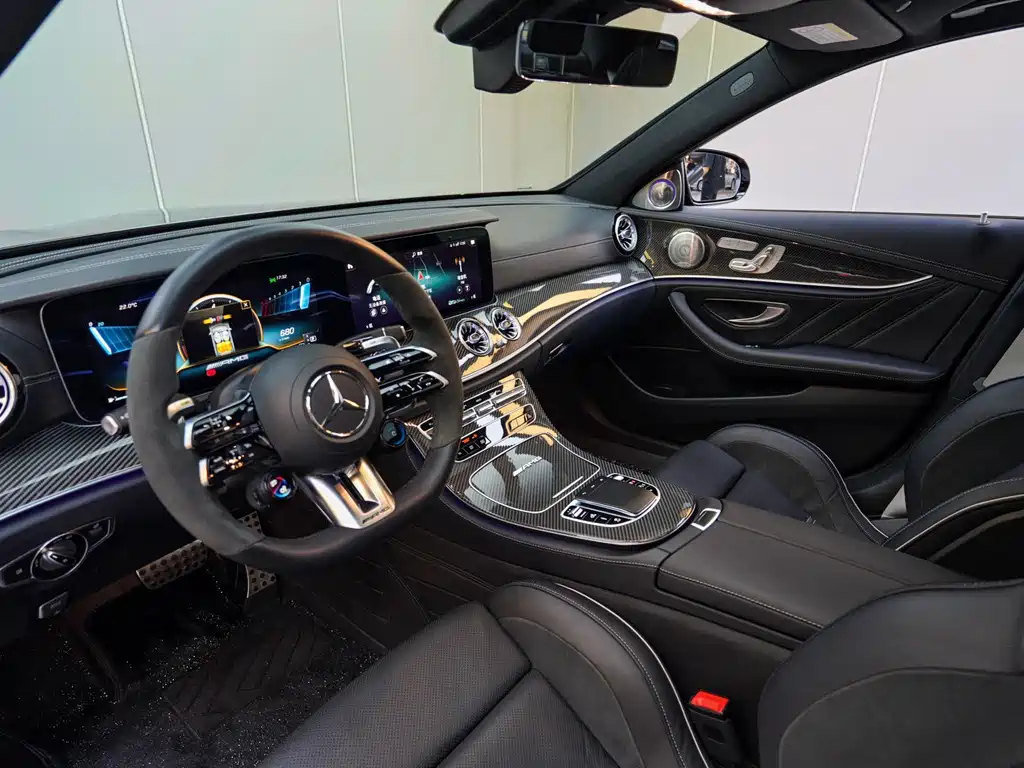 Mercedes-Benz E-Class AMG — миниатюра 11
