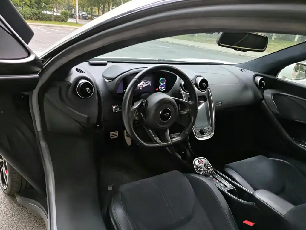 McLaren 570 2015 570S 3.8T Coupe