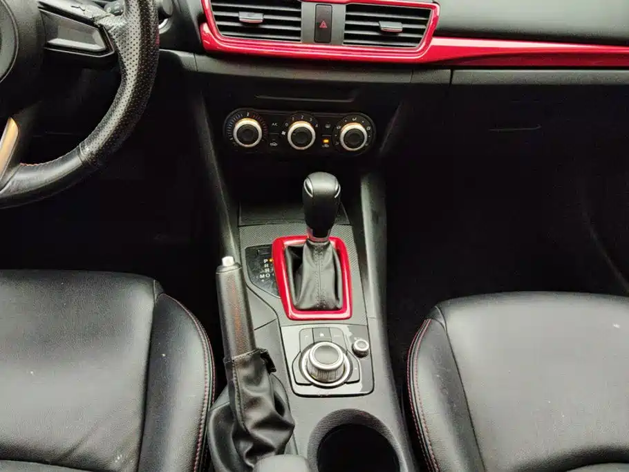 Mazda 3 Axela — миниатюра 16