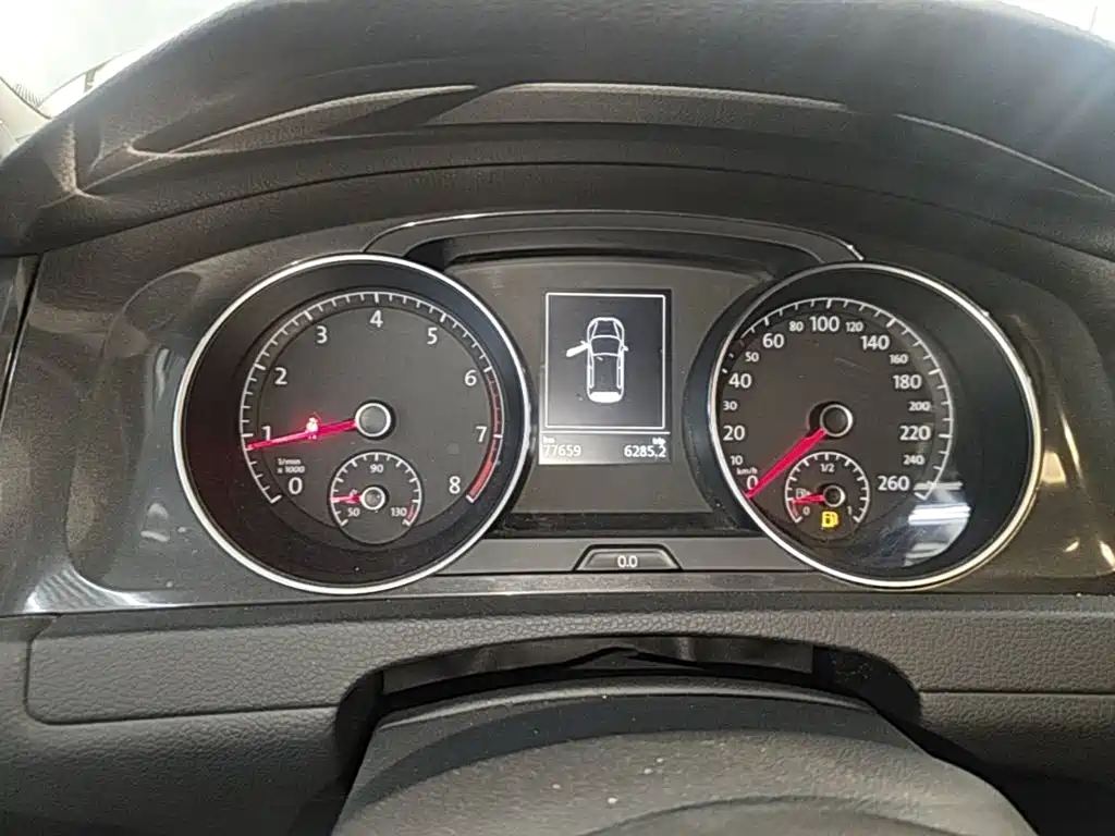 Volkswagen Golf — миниатюра 12