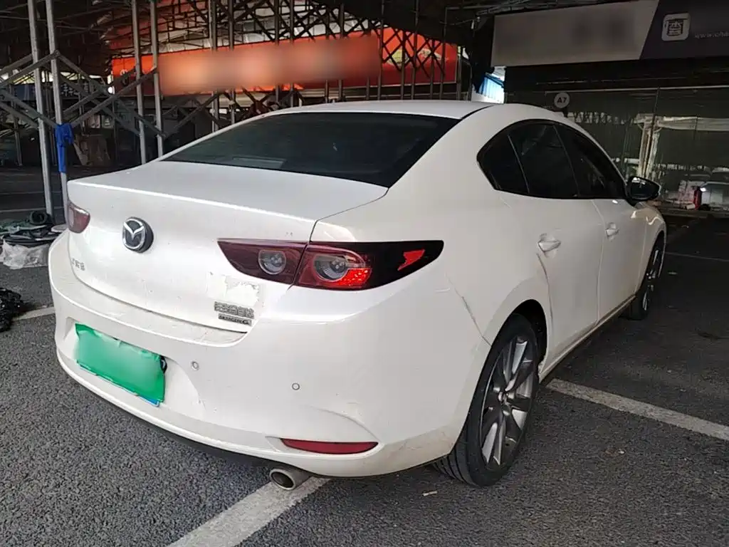 Mazda 3 Axela — миниатюра 7