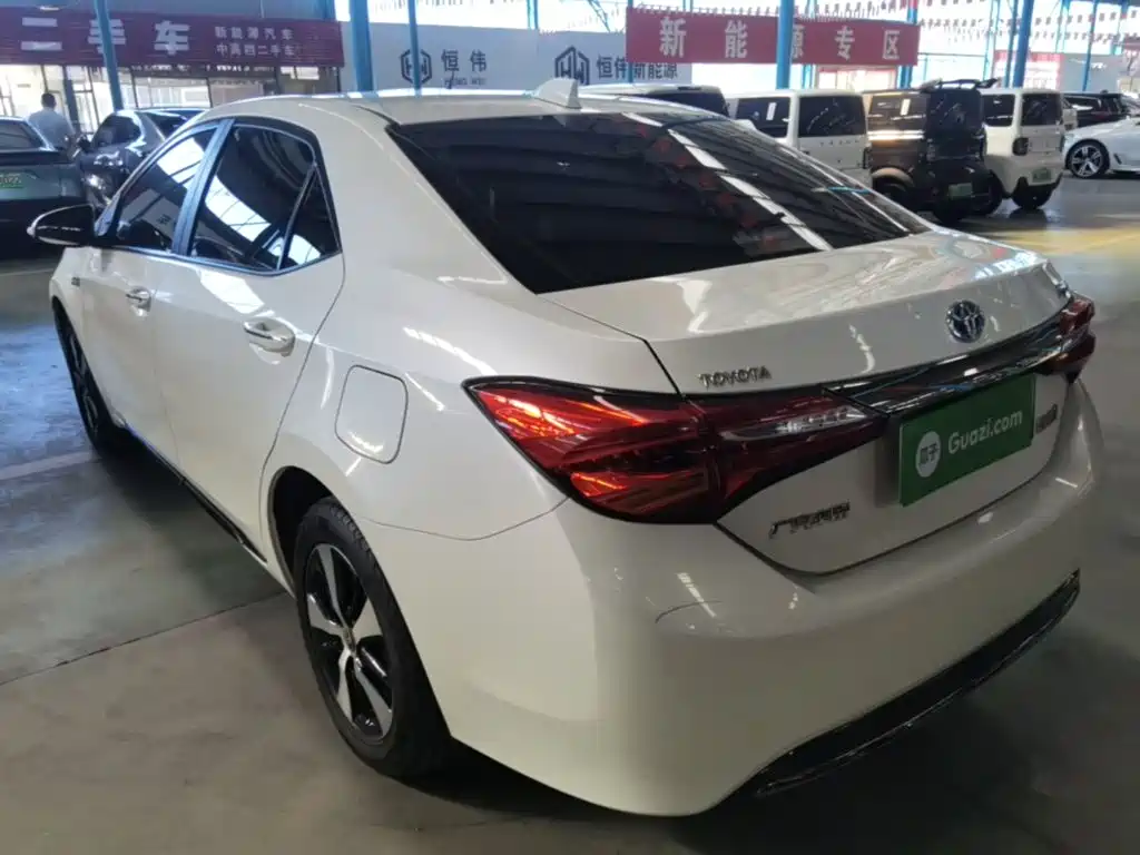 Toyota Levin Twin Engine E+ — миниатюра 5