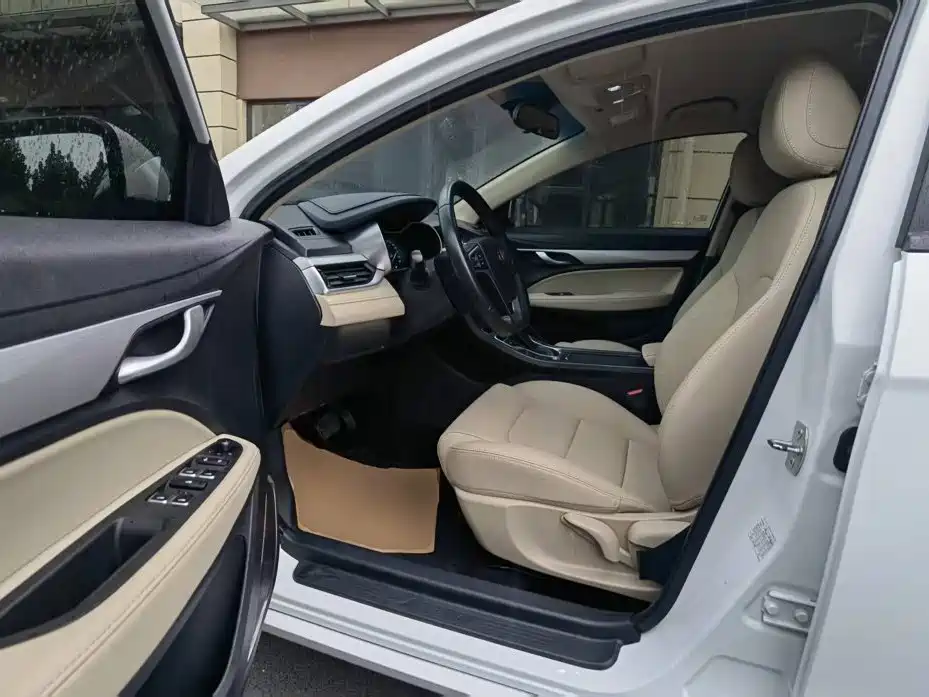 Geely Emgrand — миниатюра 15