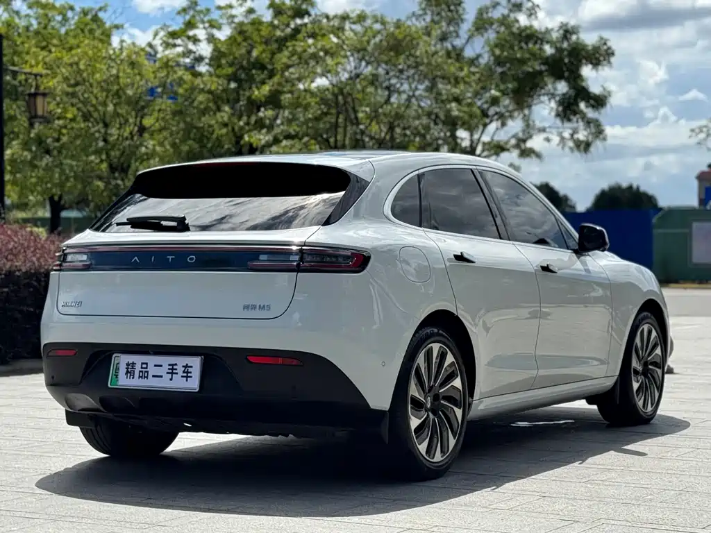 Aito M5