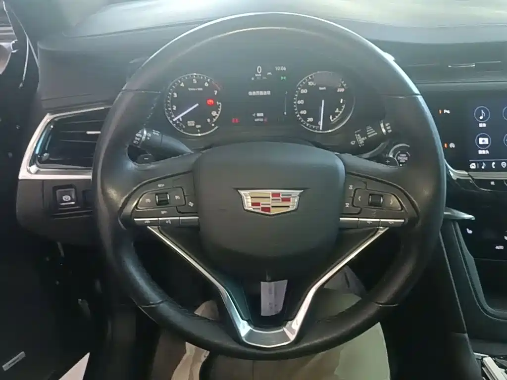 Cadillac XT6 — миниатюра 11