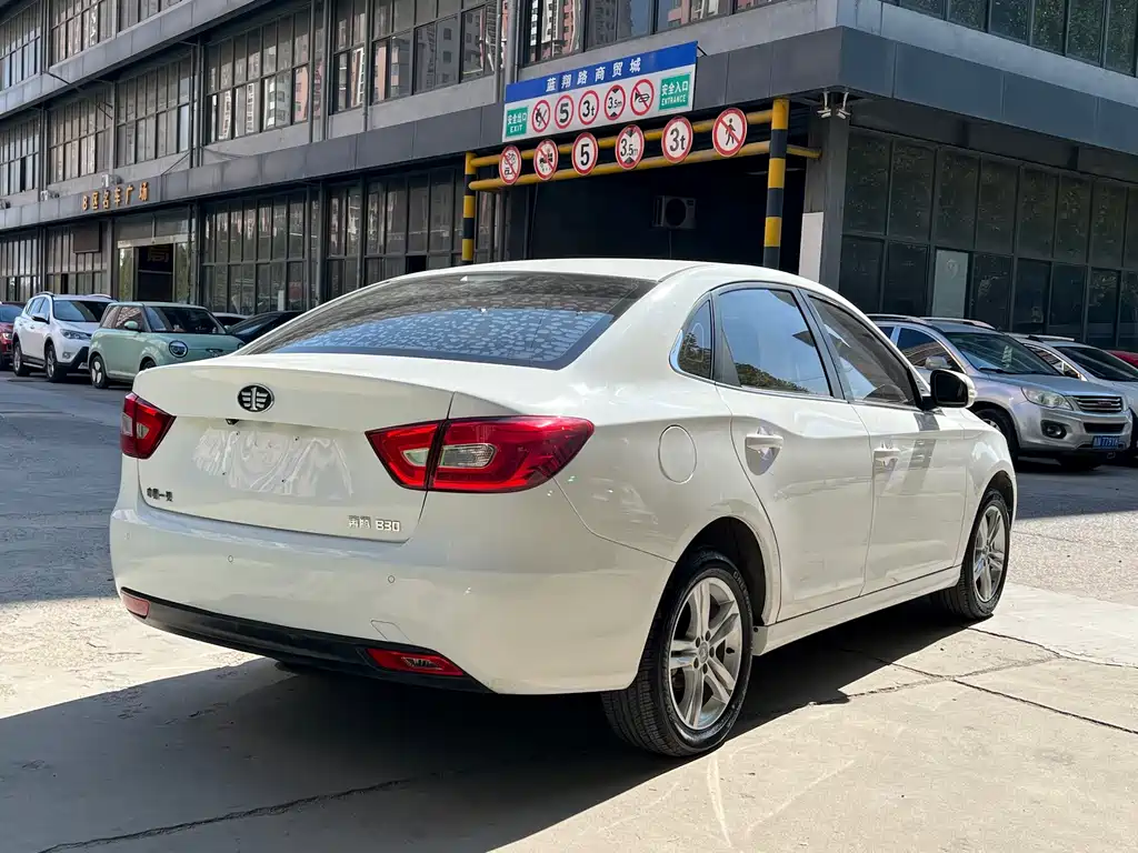 Bestune B30 — миниатюра 7