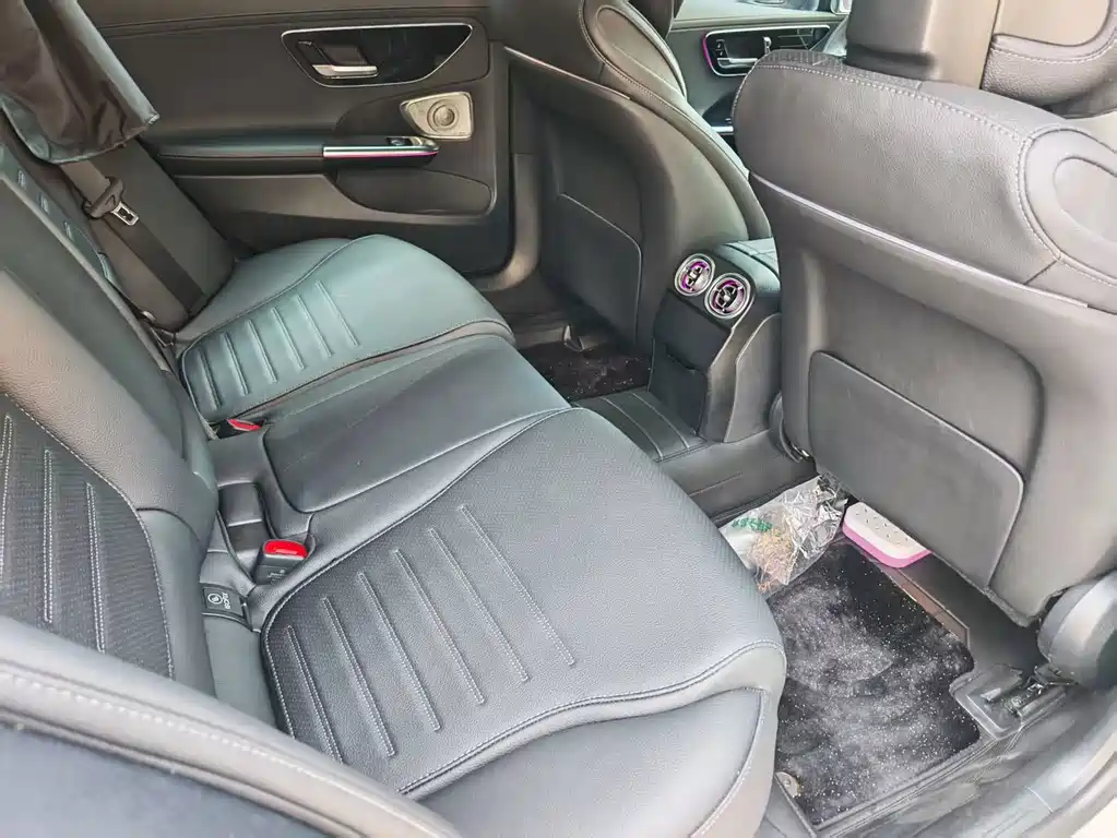 Mercedes-Benz C-Class — миниатюра 4
