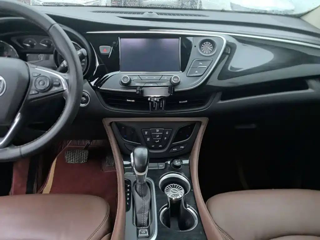 Buick Envision Plus — миниатюра 13
