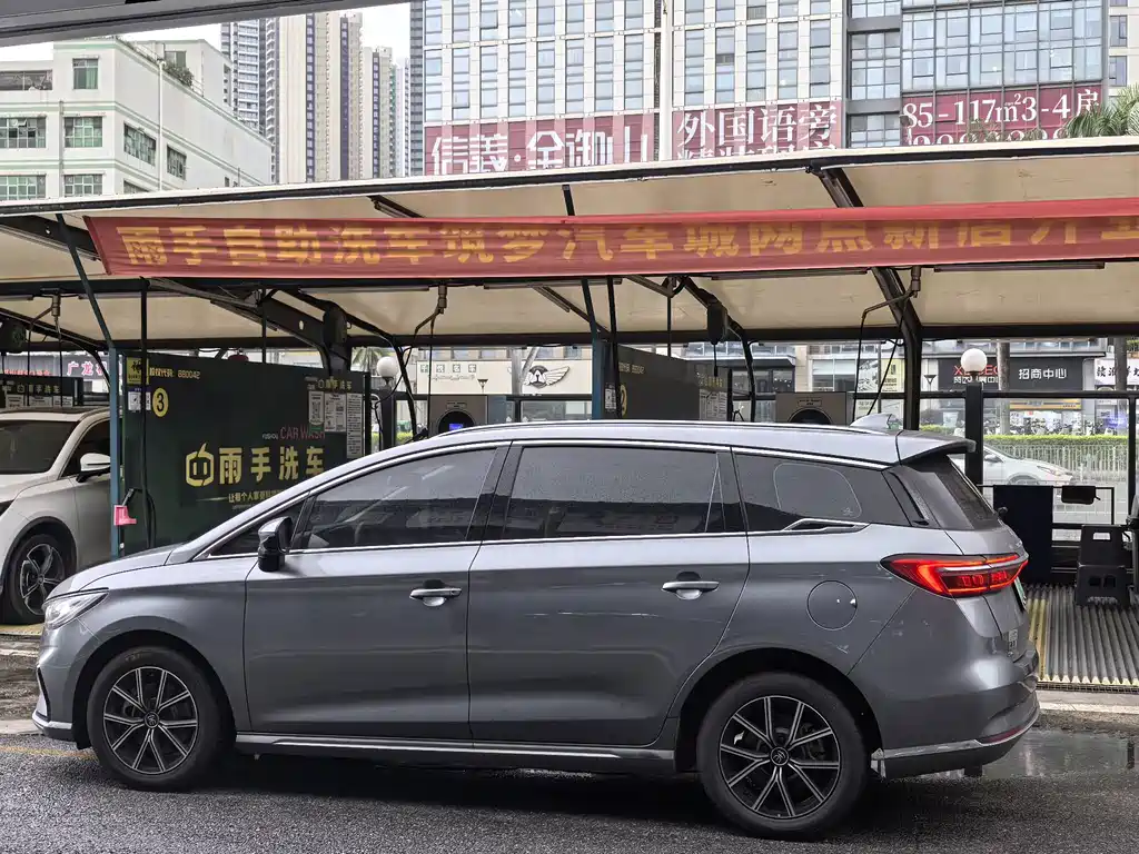 BYD MAX New Energy — миниатюра 9