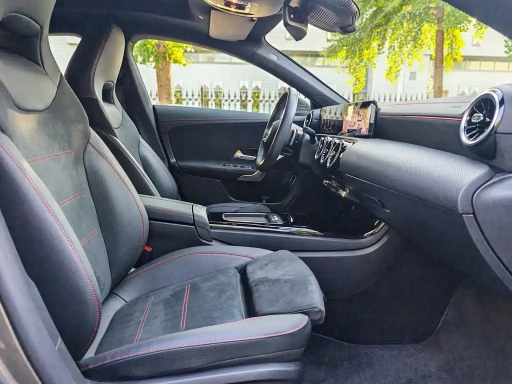 Mercedes-Benz CLA (Import) — миниатюра 21