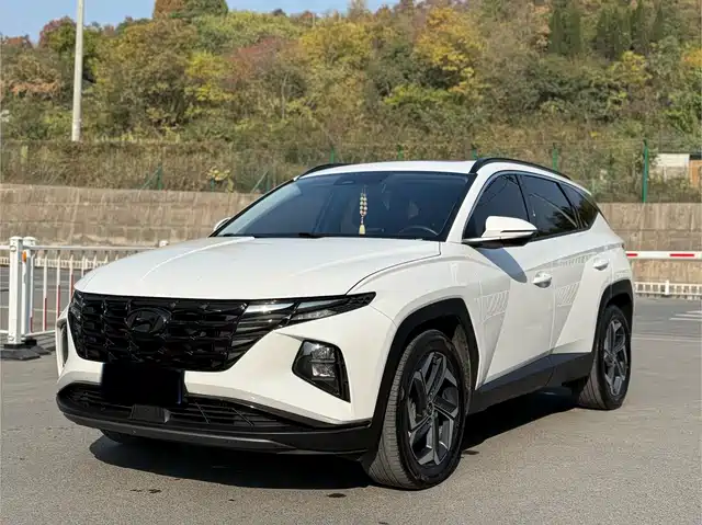 MODERN TUCSON 2023