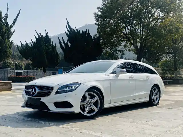MERCEDES-BENZ CLS