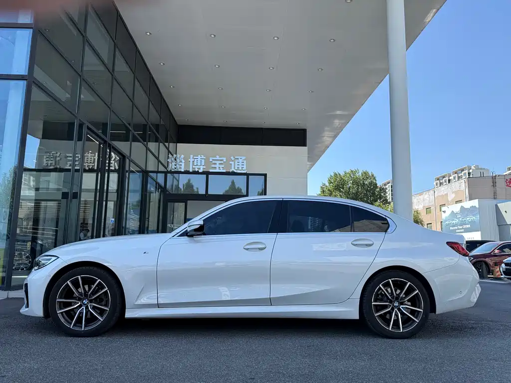 BMW 3 Series — миниатюра 10