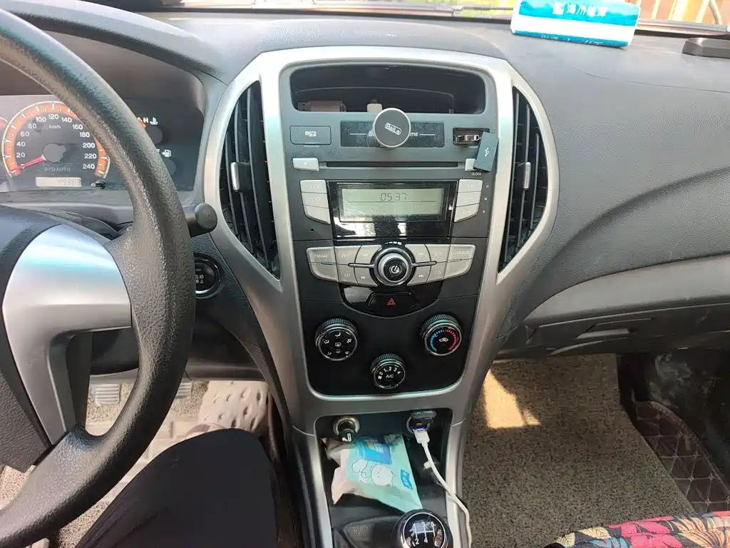 BYD F3 — миниатюра 9