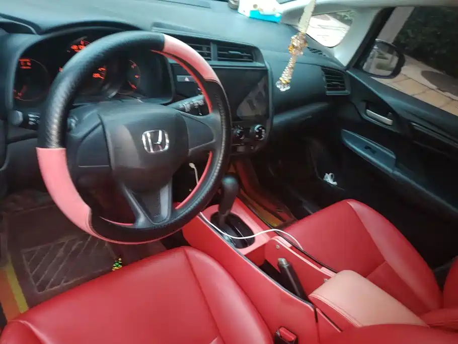 Honda Fit — миниатюра 12
