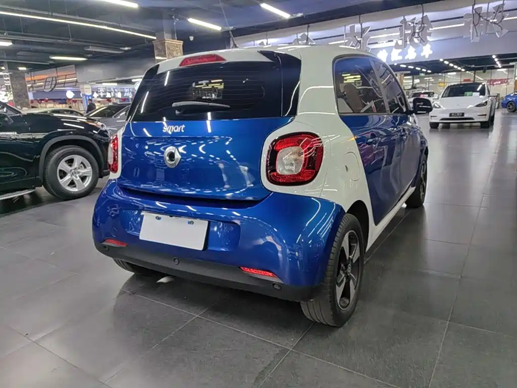 smart Smart Forfour — миниатюра 7